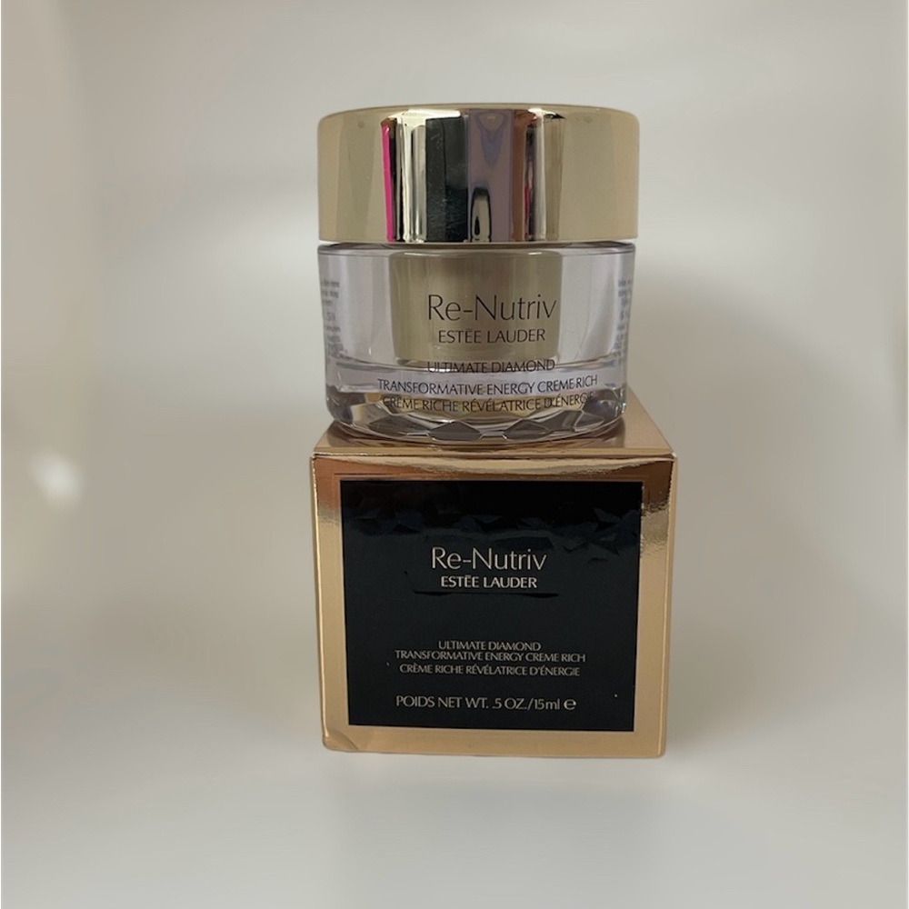 New Estee Lauder Re-Nutriv ultimate diamond cream. 0.5oz/ 15ml